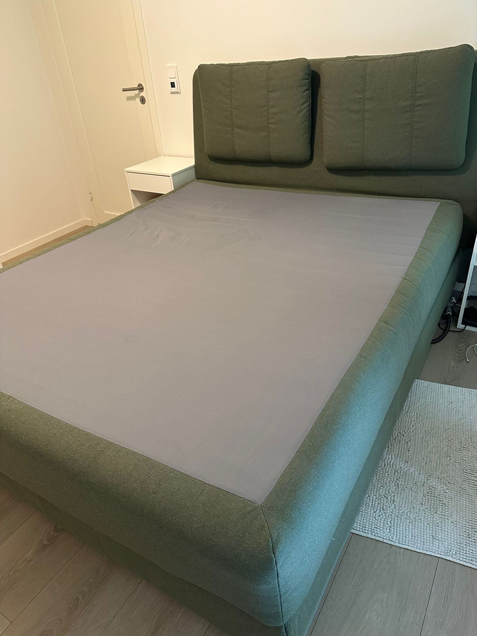 Seller photo