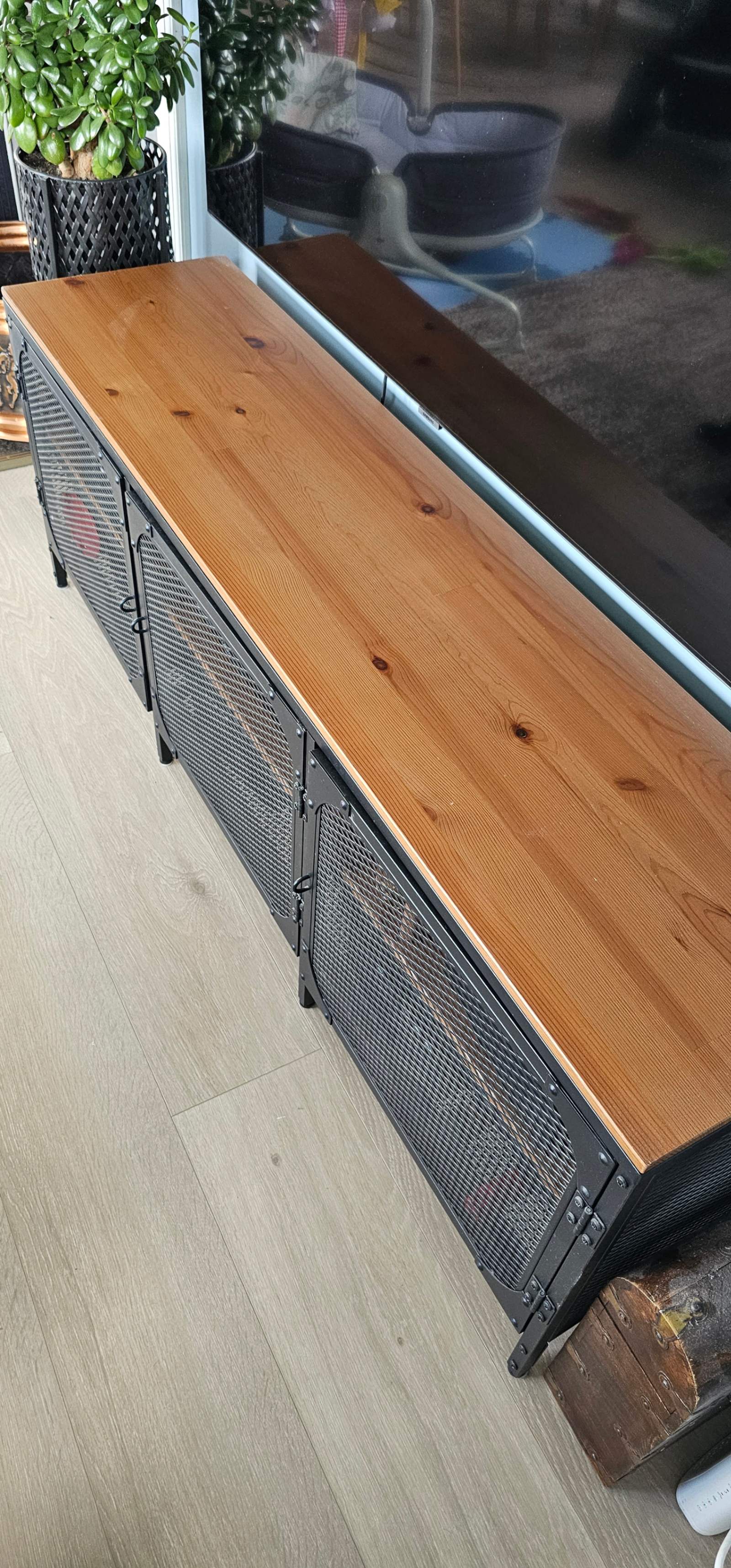 Seller photo
