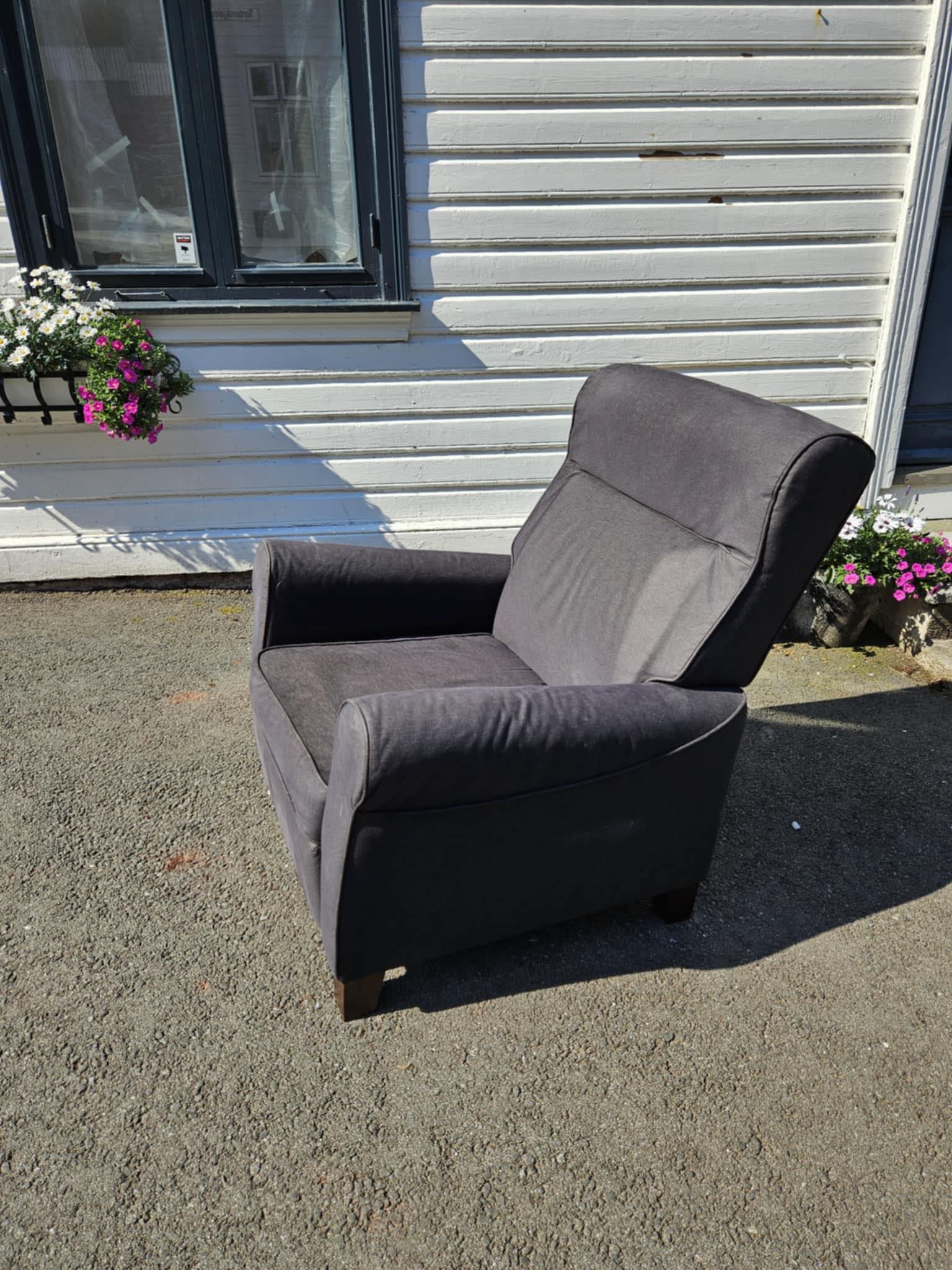 Seller photo