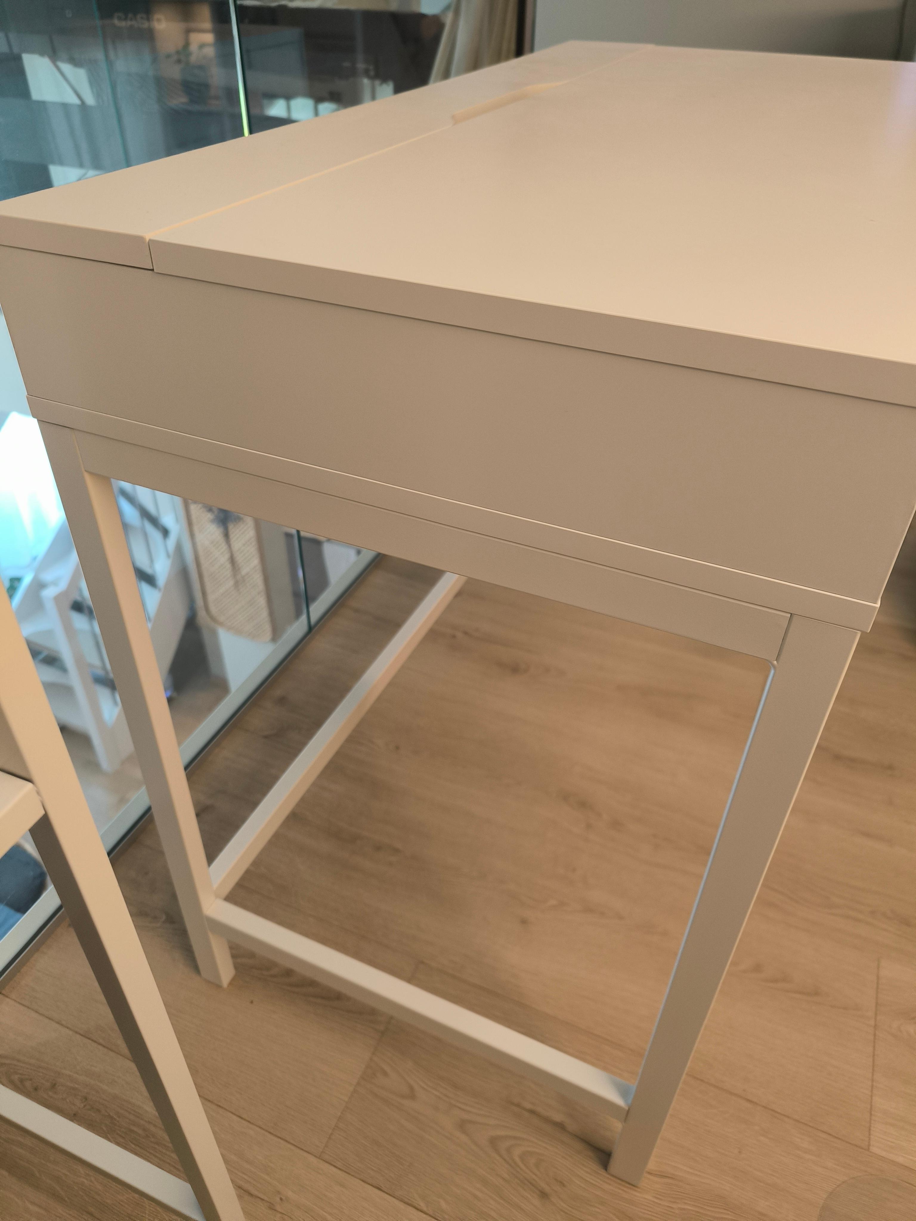 Seller photo
