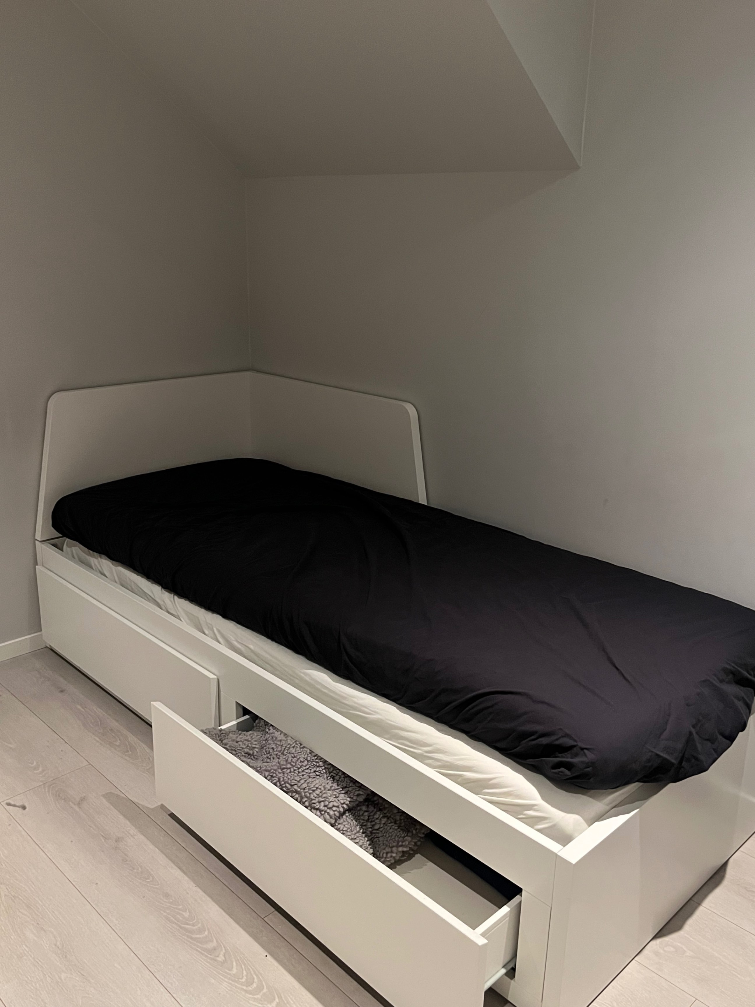 Seller photo