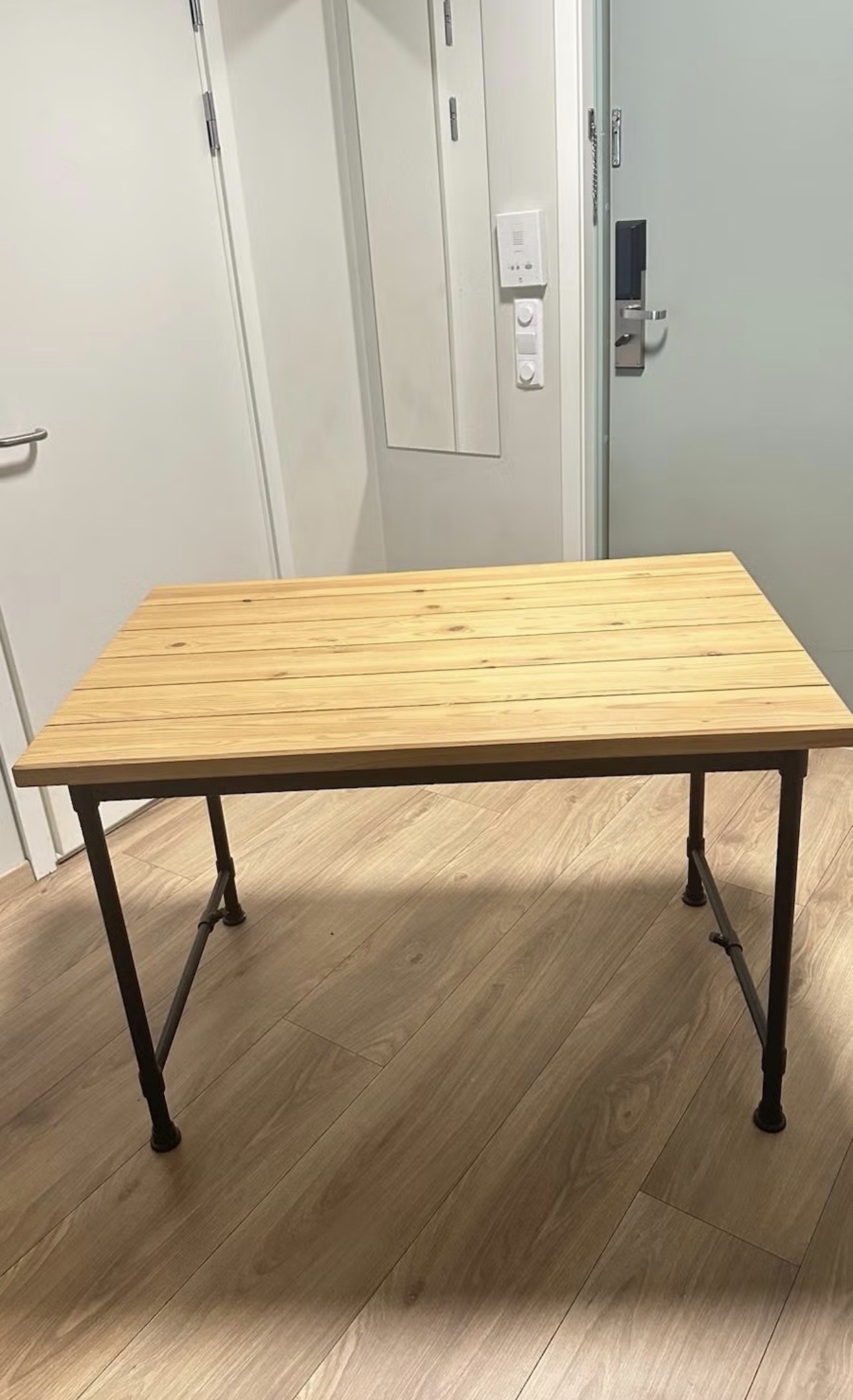 Seller photo